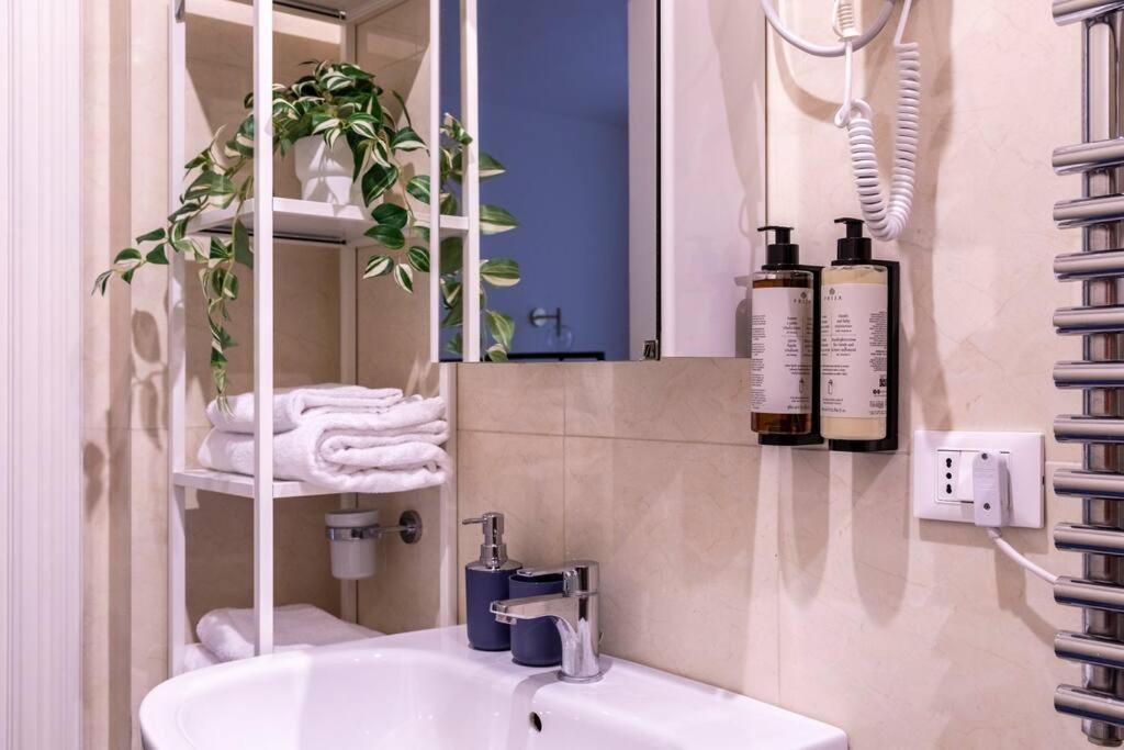 Casa Salandra By Hili Apartment Rome Bagian luar foto